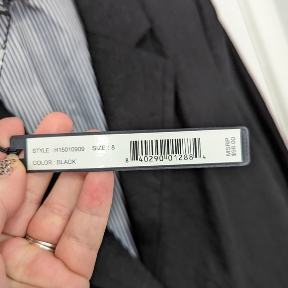 Harve Benard Linen Blazer - Picture 8 of 9